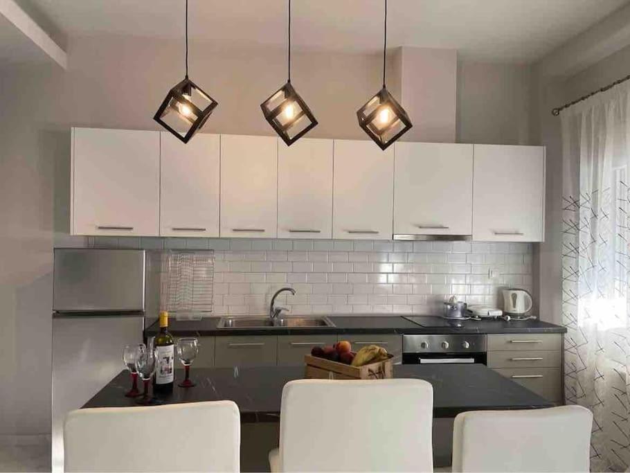 הוילה Modern House In Stratoni מראה חיצוני תמונה